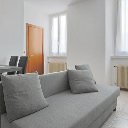 Italianway - Piazza Amendola 14 Apartman Como Kültér fotó